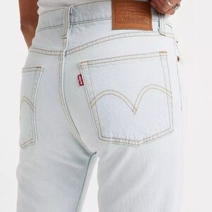 Levi's Women's WEDGIE STRAIGHT Sky Blue Straight Leg Jeans SIZE 27